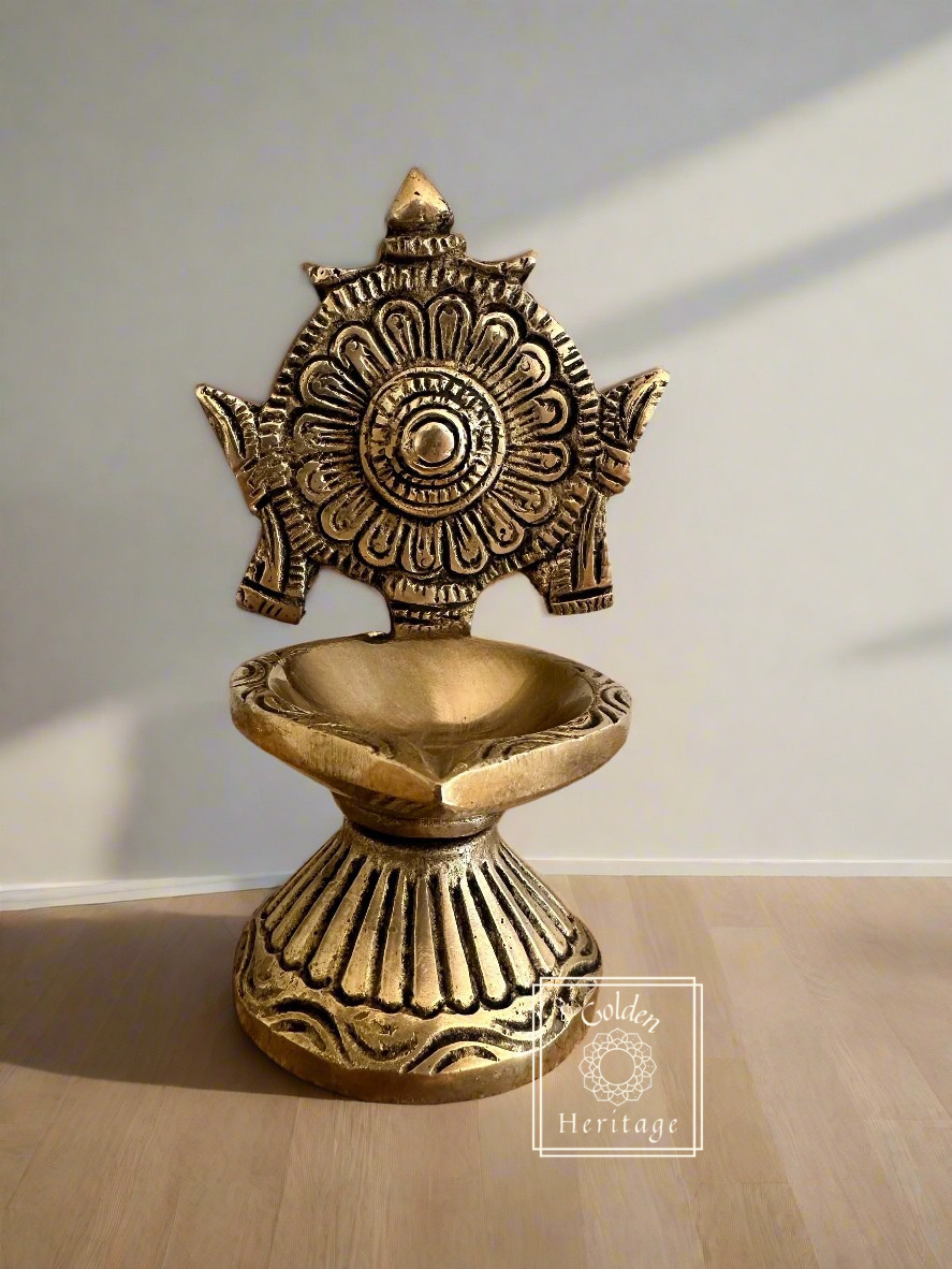 Shanka-Chakra lamps -Set of 2 Diyas