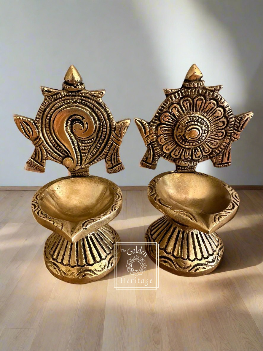 Shanka-Chakra lamps -Set of 2 Diyas - The Golden Heritage #